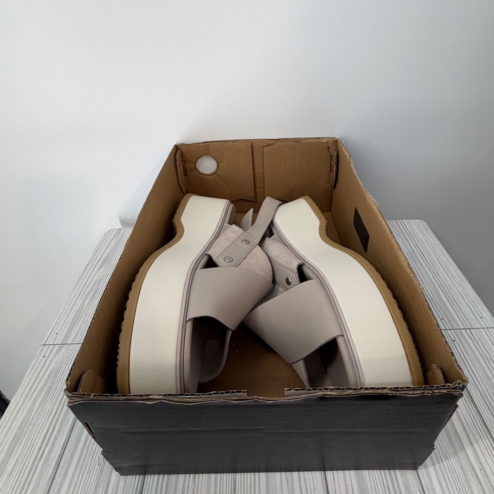 Sorel Dayspring Crisscross Platform Sandal Taupe Leather Suede Women's Sz 9 NWOT